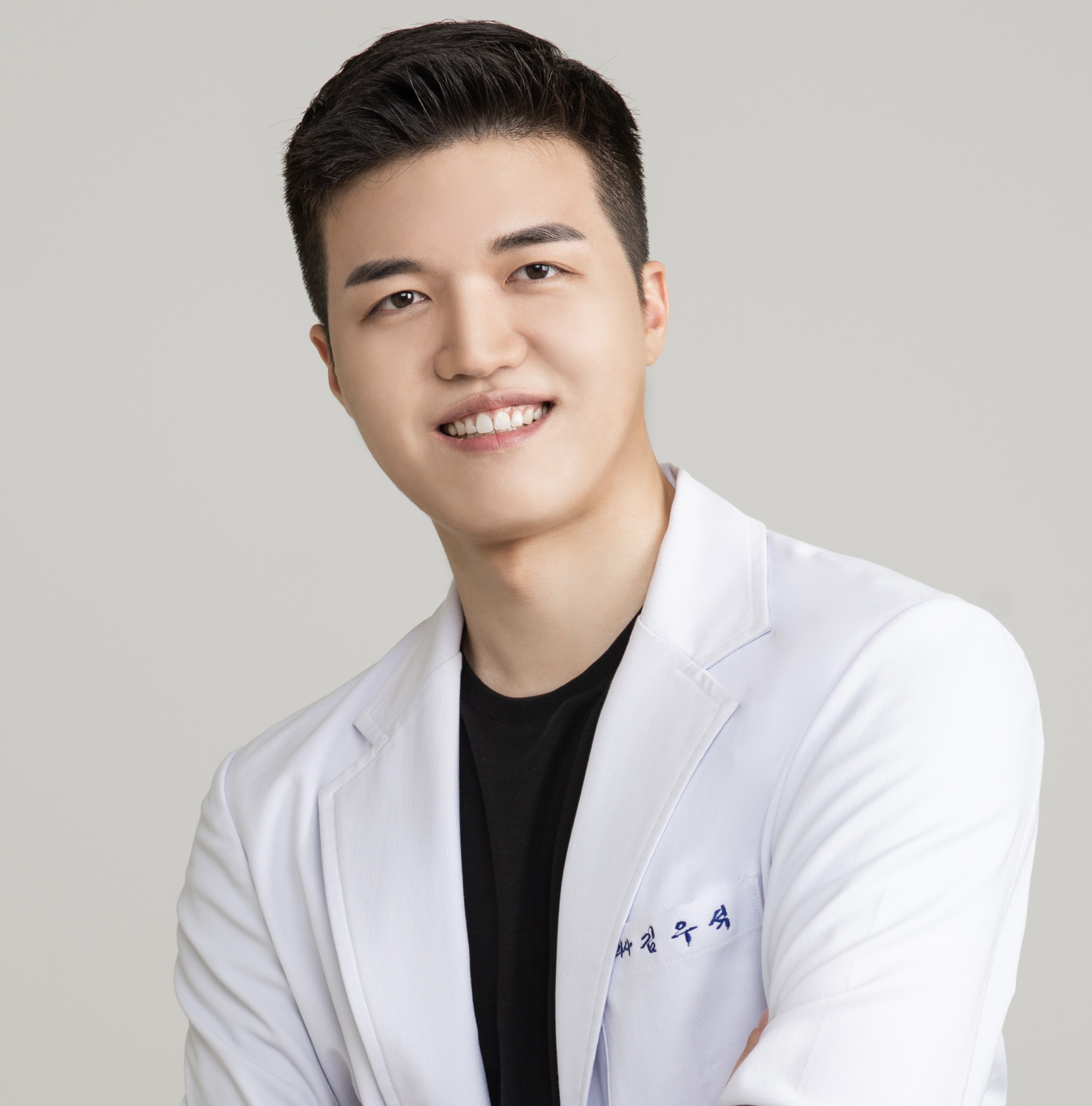 뷰티온의원 충북혁신도시점 원장 김우석