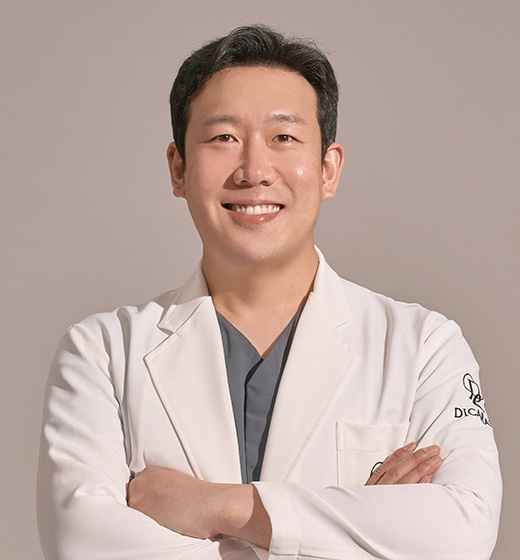 디캐럿의원 원장 임동욱